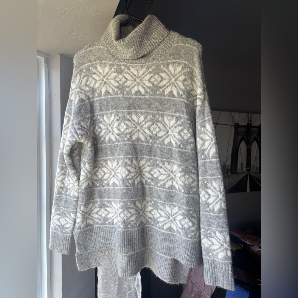cupcakes & cashmere Gray and White Snowflake Turtleneck Sweater